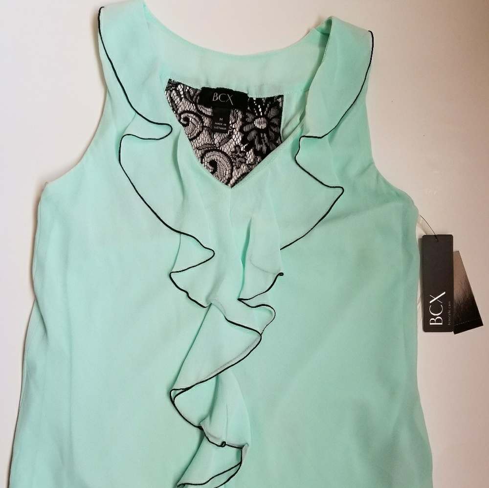Aqua color sleeveless medium top NWT